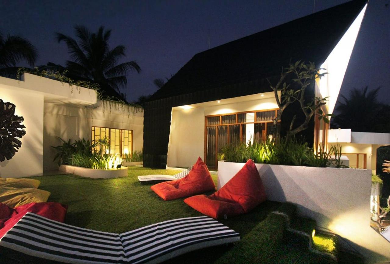 Onesouth Boutique Hotel Pulau Merah Banyuwangi  Esterno foto