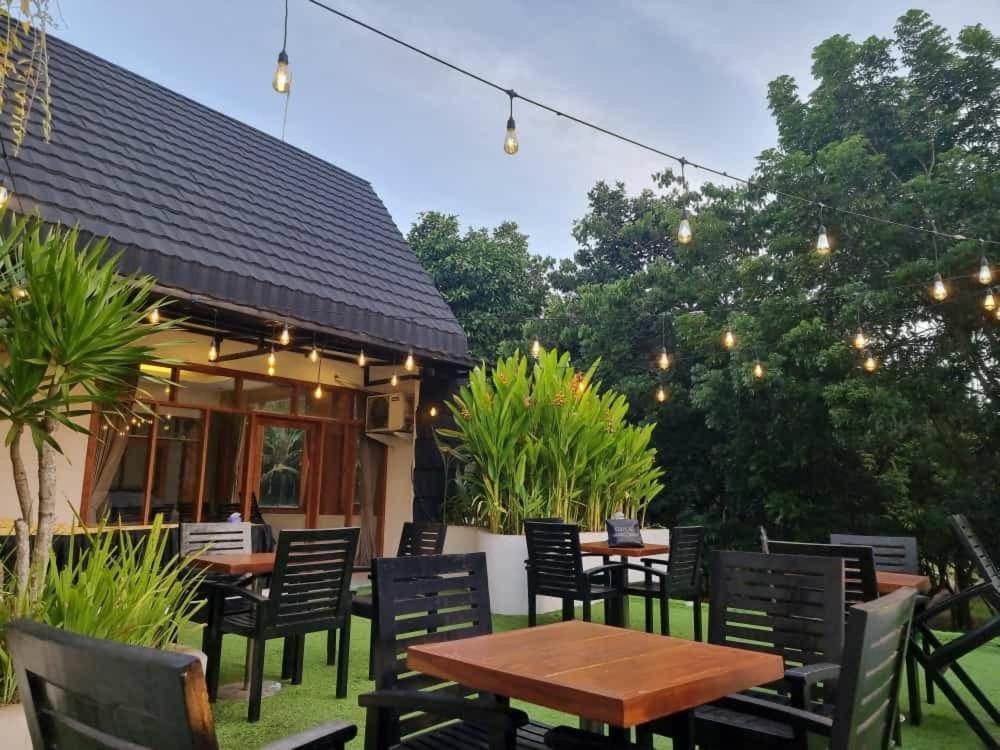 Onesouth Boutique Hotel Pulau Merah Banyuwangi  Esterno foto