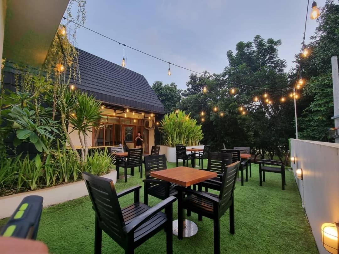 Onesouth Boutique Hotel Pulau Merah Banyuwangi  Esterno foto